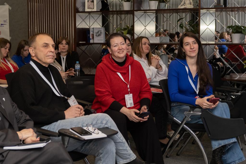 Проведение круглых столов, конференций, встреч для НКО